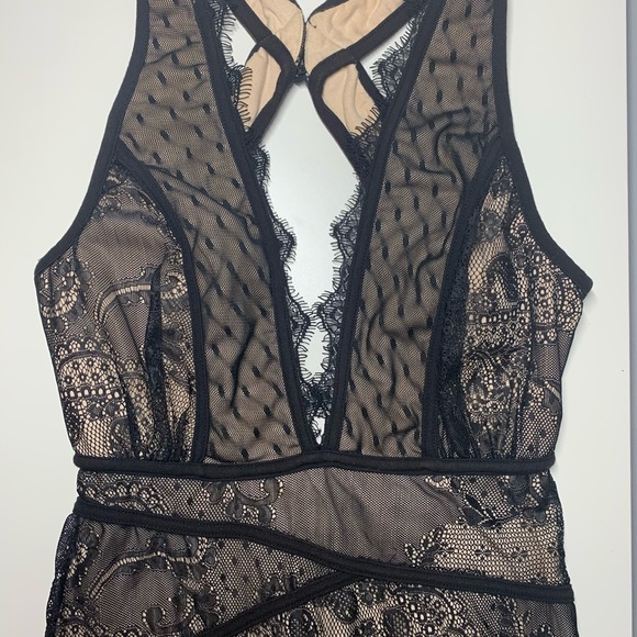 SOLD Bebe Jasper Plunging Lace Dress (Black) - Picture 3 of 9